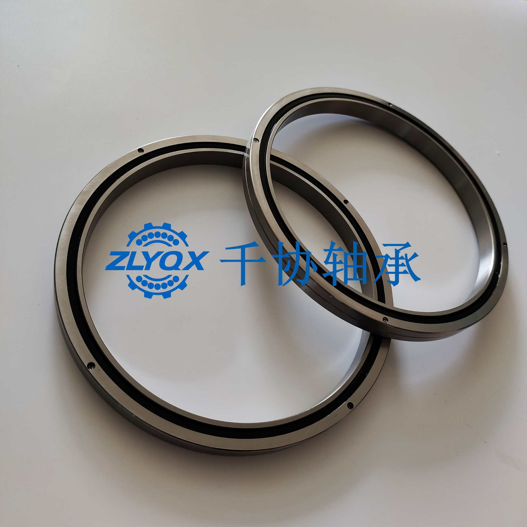 RA60081_compressed.jpeg